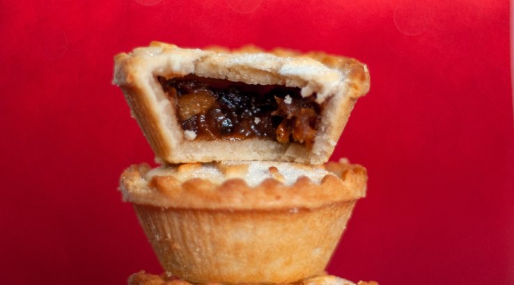 Пиріжки з фініками і горішками