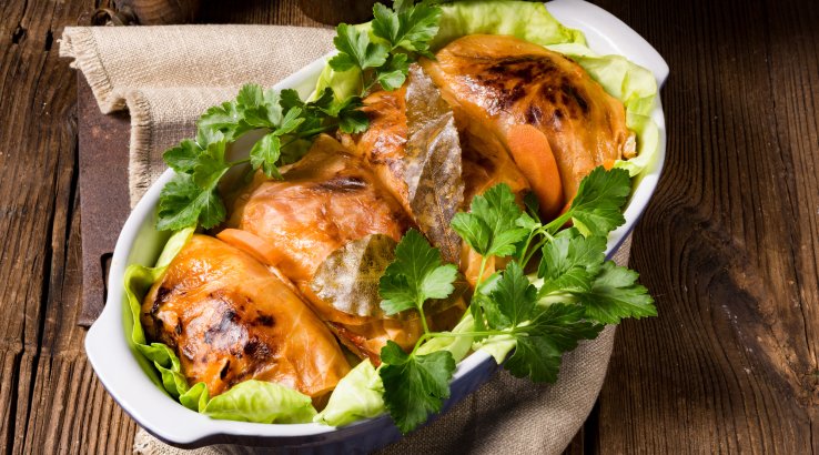 Голубці з ковбасою і сиром