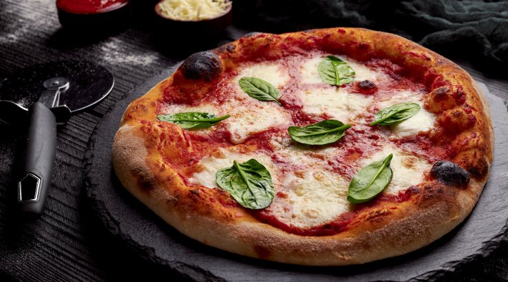 Піца з моцарелою