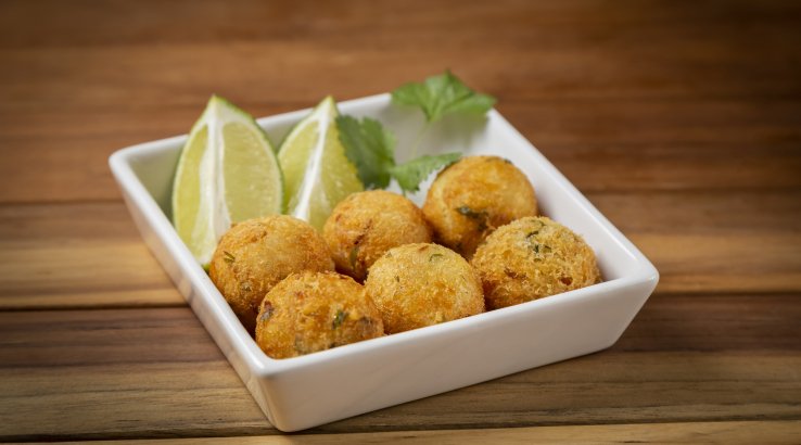 Смажені пиріжки з крабових паличок