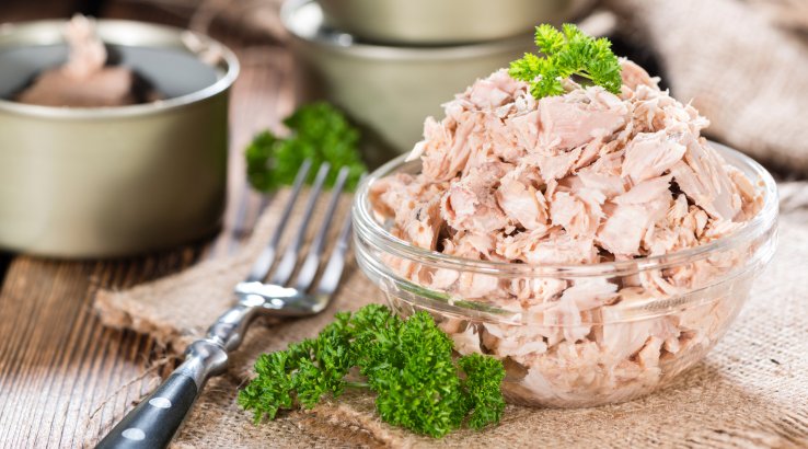 Салат з тунцем