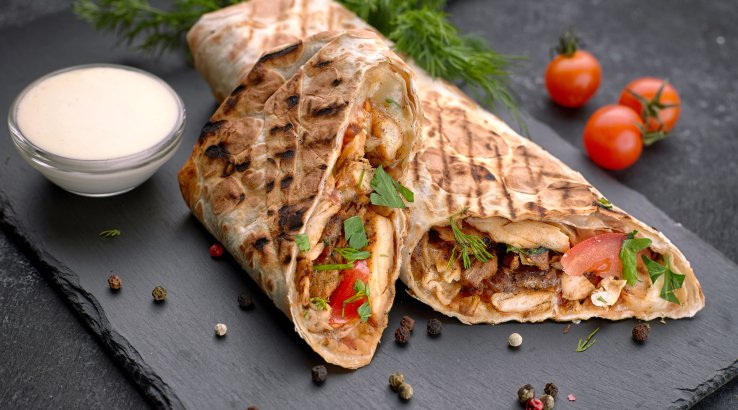 Шаурма з куркою та кетчупом