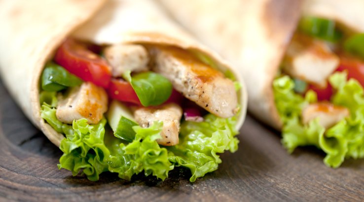 Рулети з курячого філе