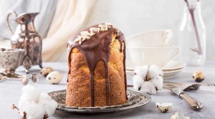 Проста паска з шоколадною глазур’ю