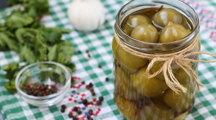 Солоні зелені помідори