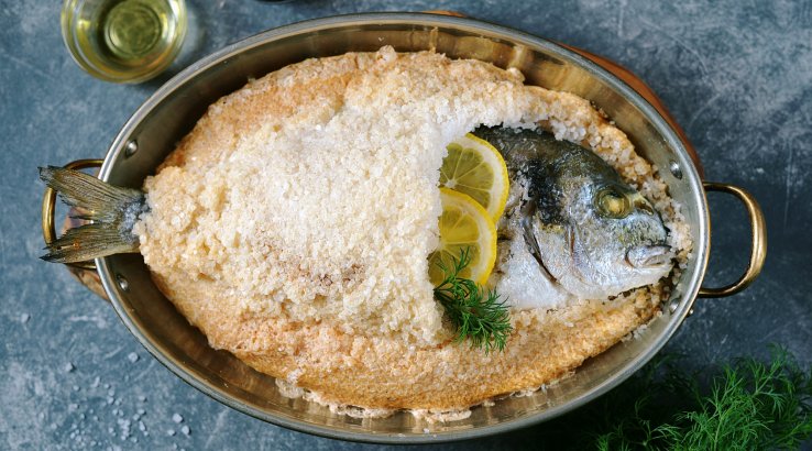 Дорадо в солі