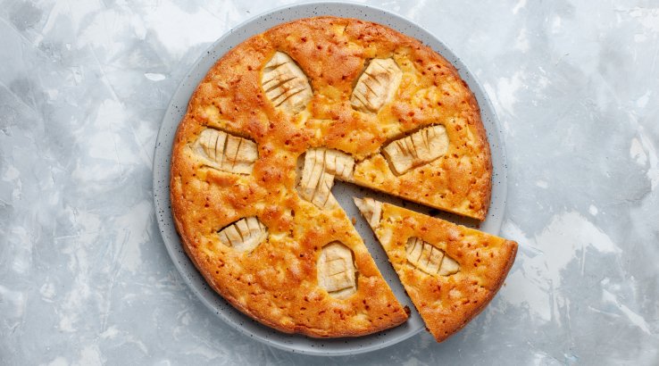 Заливний пиріг з бананами