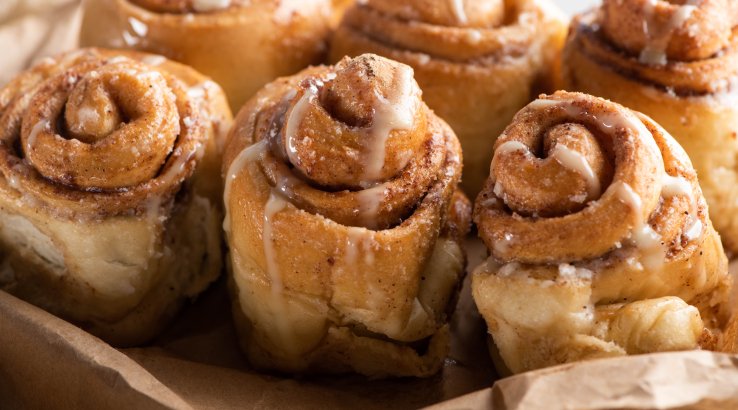 Кавові сінабони з корицею