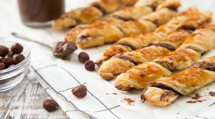 слойка з шоколадом