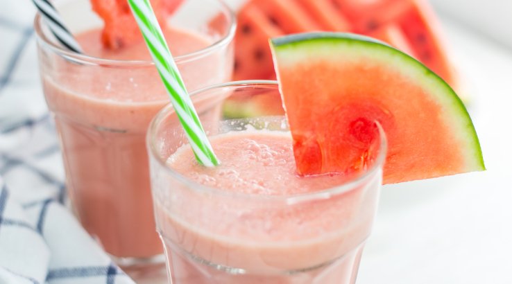 Молочний коктейль з кавуном та медом