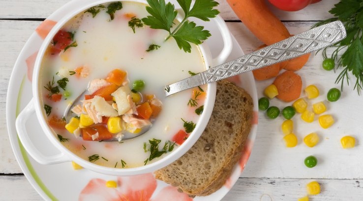 Рибний суп з кукурудзою