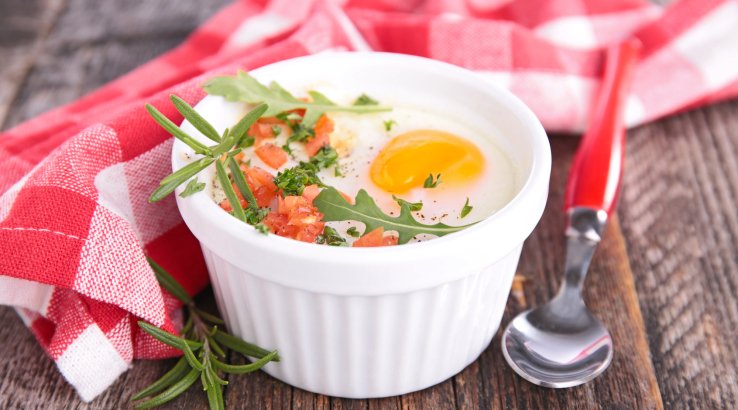 Французький сніданок з яйцями