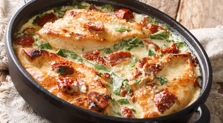 Курка у вершково-сирному соусі