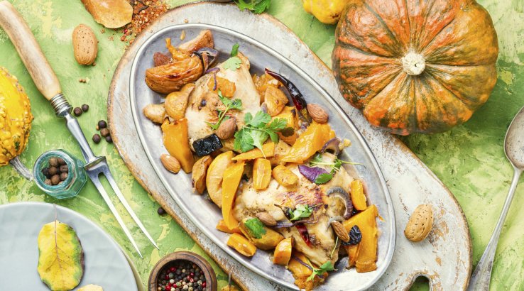 Запечена курка з гарбузом