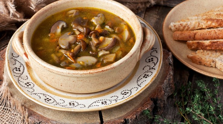 Пісний грибний суп у горщику