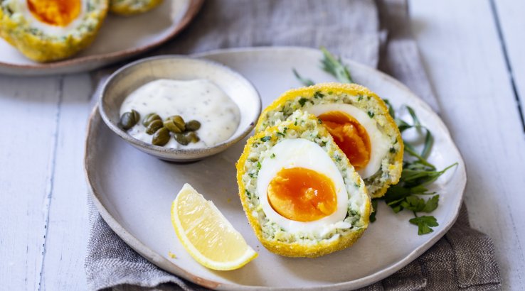 Яйця в сирній паніровці