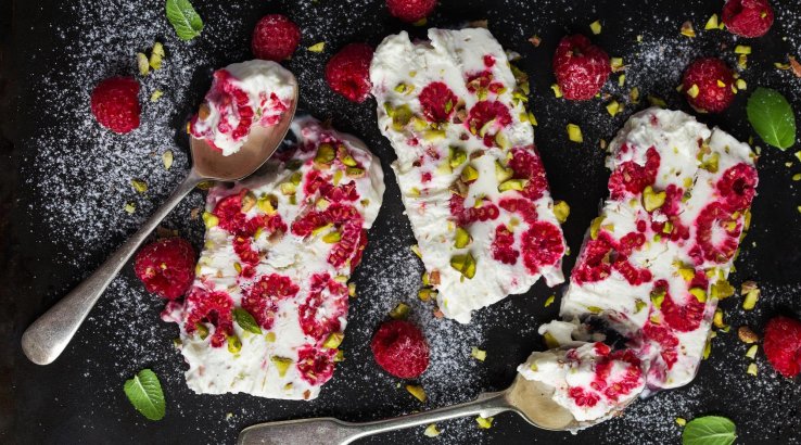 Семіфредо з малиною