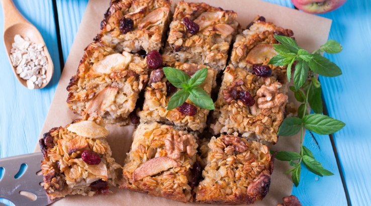 Тертий яблучний пиріг без борошна