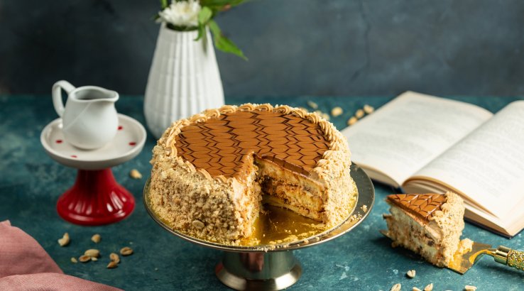 Вафельний торт «Снікерс»