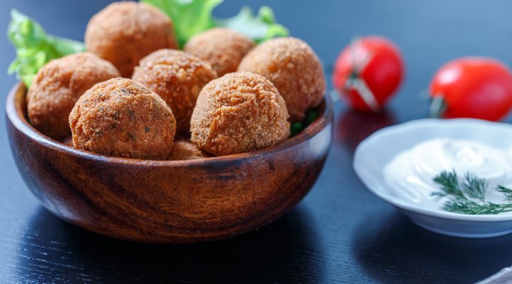 Шарики во фритюре с особой начинкой