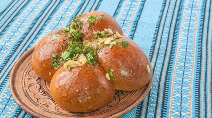 Пампушки з часником