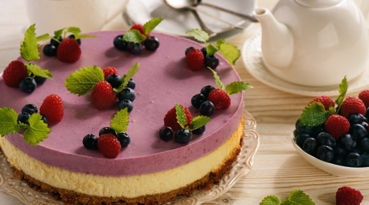 ягідний чизкейк з лохиною
