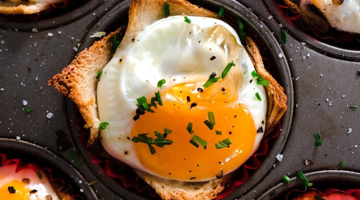 Яйце пашот з авокадо