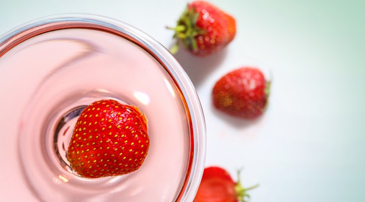 Вино и фрукты