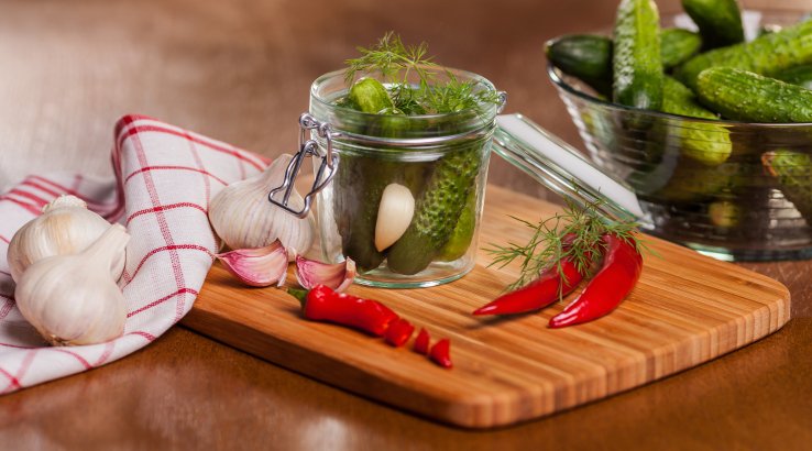 Мариновані огірки на горілці