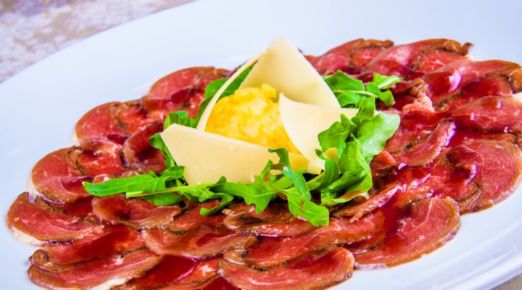 Тонкі слайси мʼяса