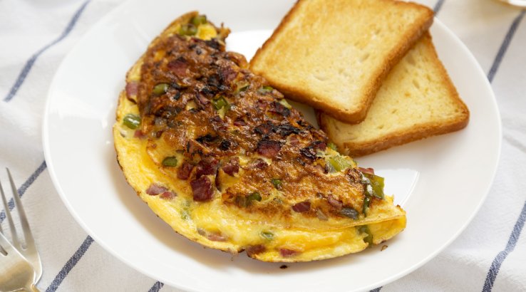 Омлет на хлебе – рецепт