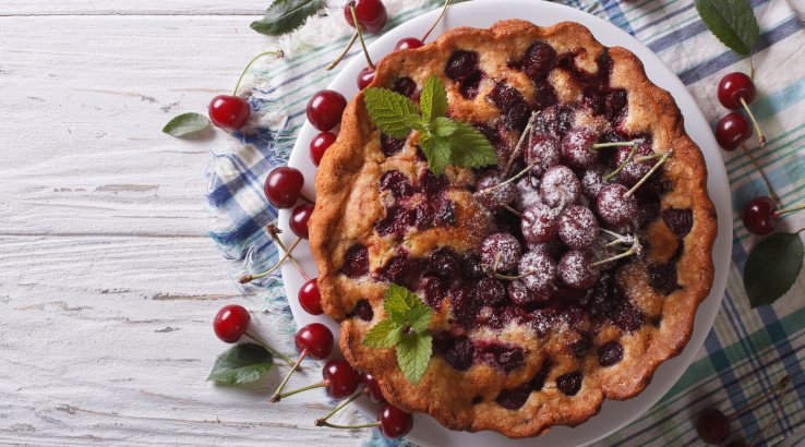 Пиріг з вишнями
