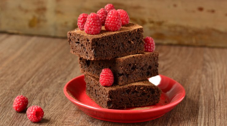 Брауни с шоколадом и малиной