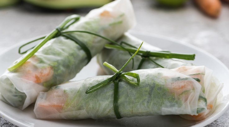 Спринг-роли з молодою капустою