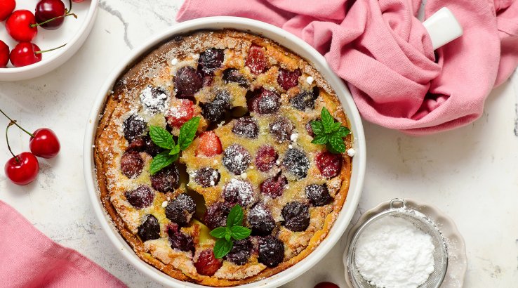 Клафуті з черешнею