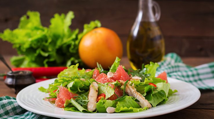 Салат з куркою та цитрусовими