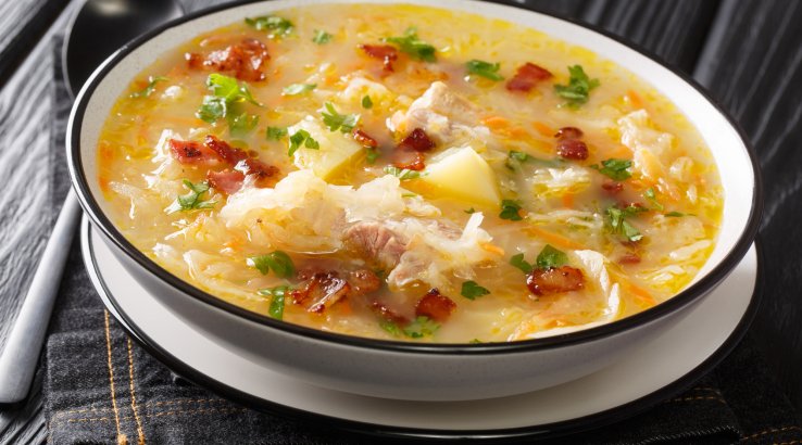 Капусняк з молодої капусти