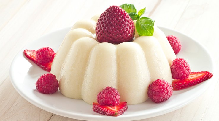 сирне бланманже з полуницею