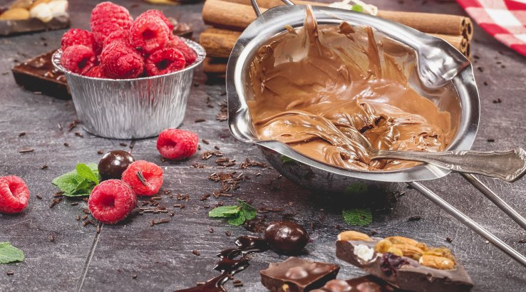 Шоколадно-малиновый торт