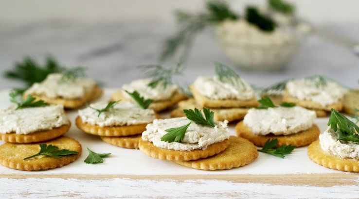 крекери з намазкой