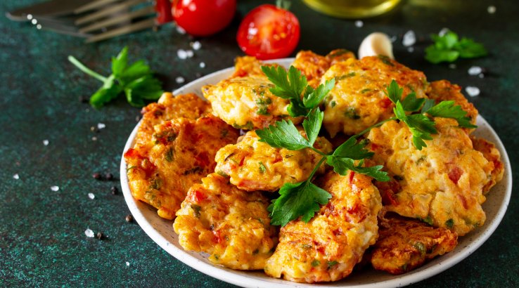 Курячі котлети з томатами