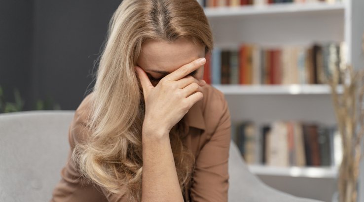 женщина волосы кожа ногти