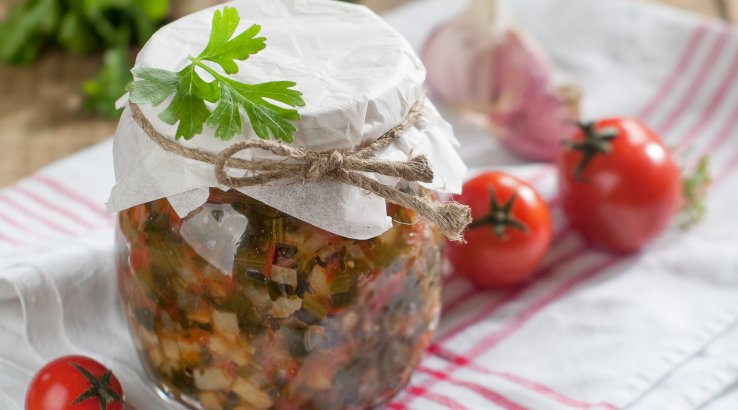 Салат з кабачків на зиму кубиками