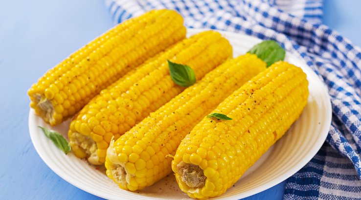 Варена кукурудза у вершковому соусі
