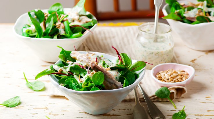 Салат з тунцем і редискою