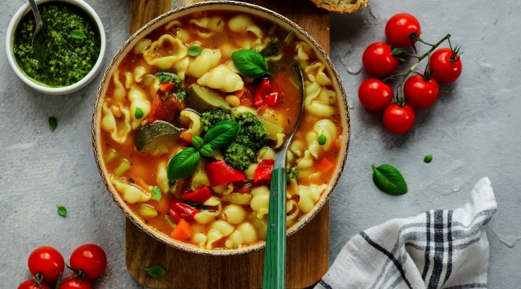 Літній мінестроні