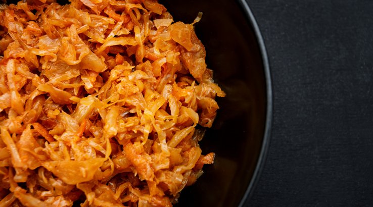 Тушкована капуста