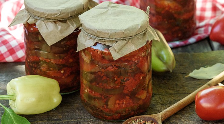Закуска з баклажанів у банці