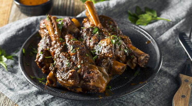 баранячі гомілки, тушковані