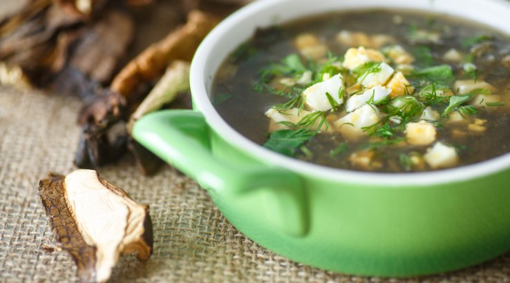 Суп із сушених грибів